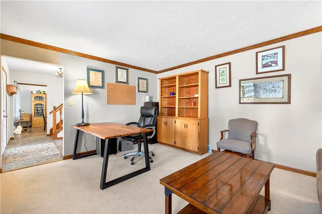 $425,000 | 913 Lodgepole Drive, Imperial, PA 15126