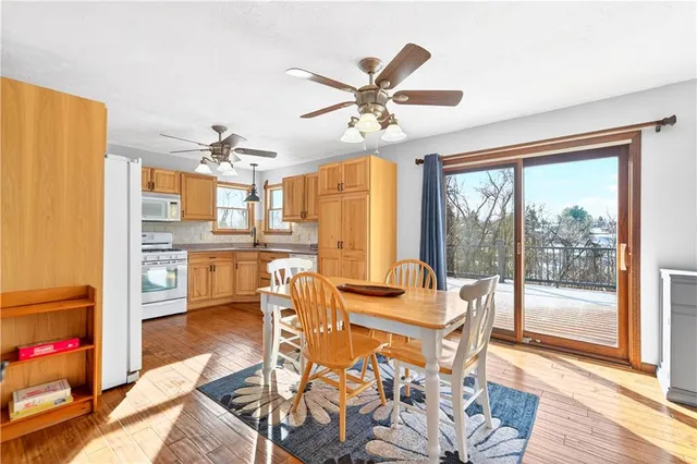 $425,000 | 913 Lodgepole Drive, Imperial, PA 15126