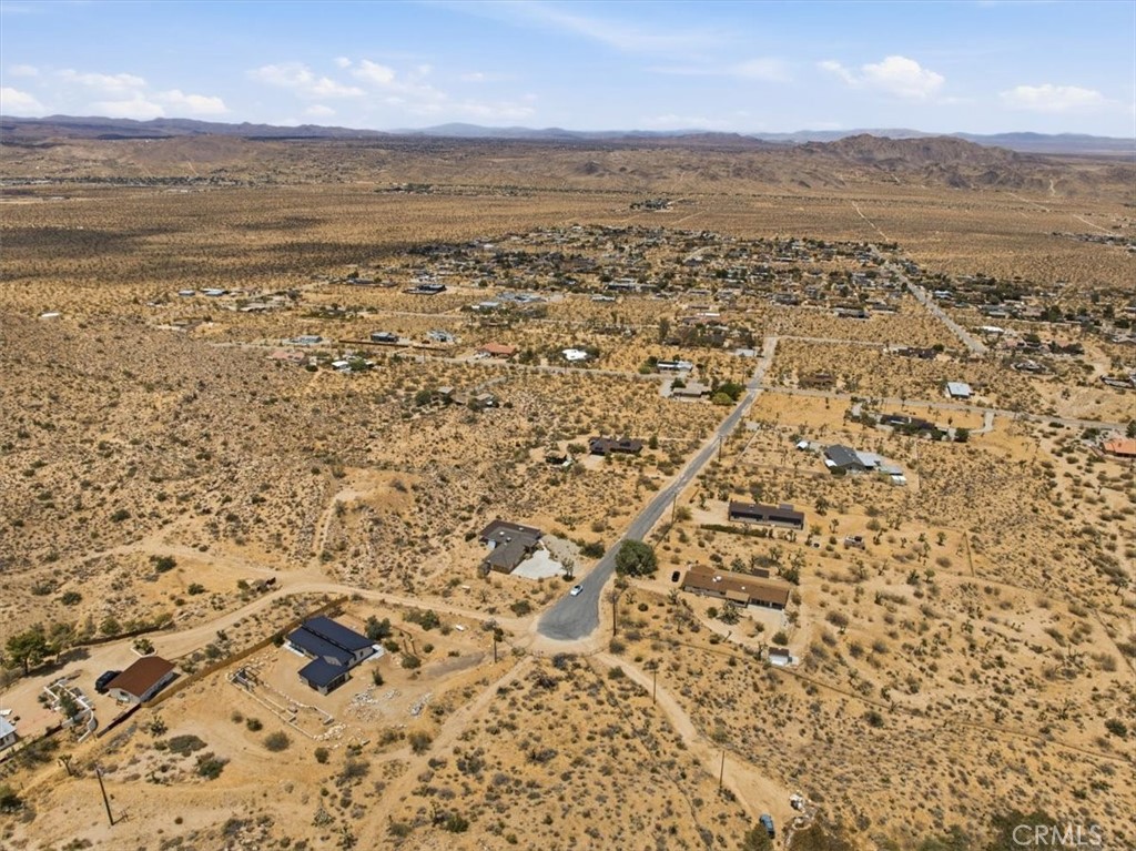 7818 Rockwood Road Joshua Tree, CA 92252 - Photo 5 of 36