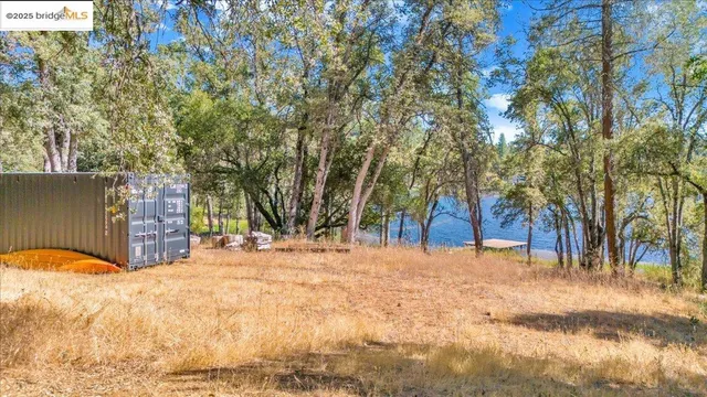 a view of snow on the side of the house