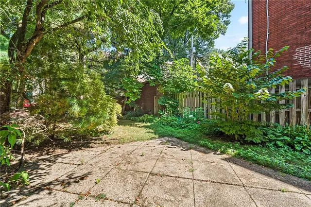 $4,450 | 6647 Reynolds Street, Pittsburgh, PA 15206