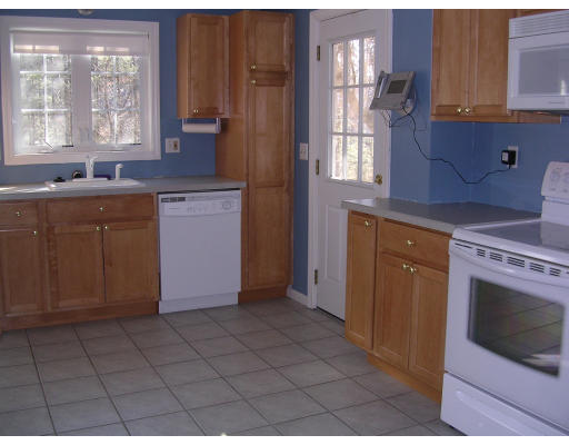 254 Dunstable Road Chelmsford, MA 01863 - Photo 2 of 11