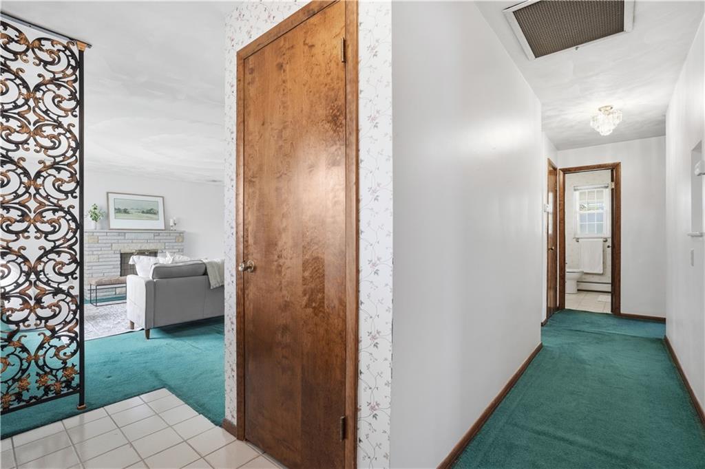 1618 Ridge Avenue Coraopolis, PA 15108 - Photo 12 of 30