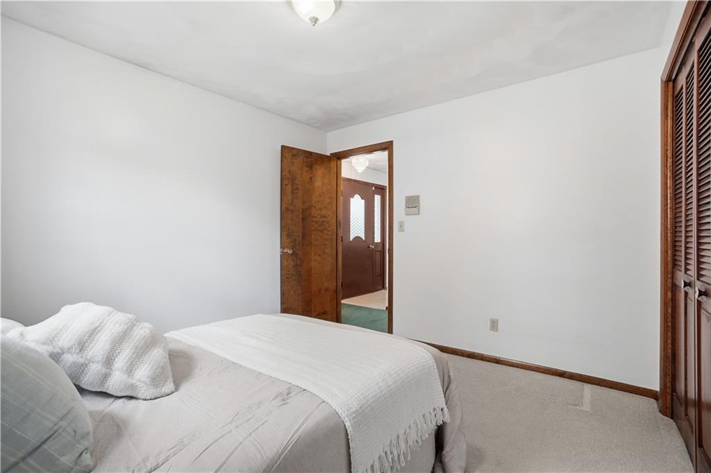 1618 Ridge Avenue Coraopolis, PA 15108 - Photo 15 of 30