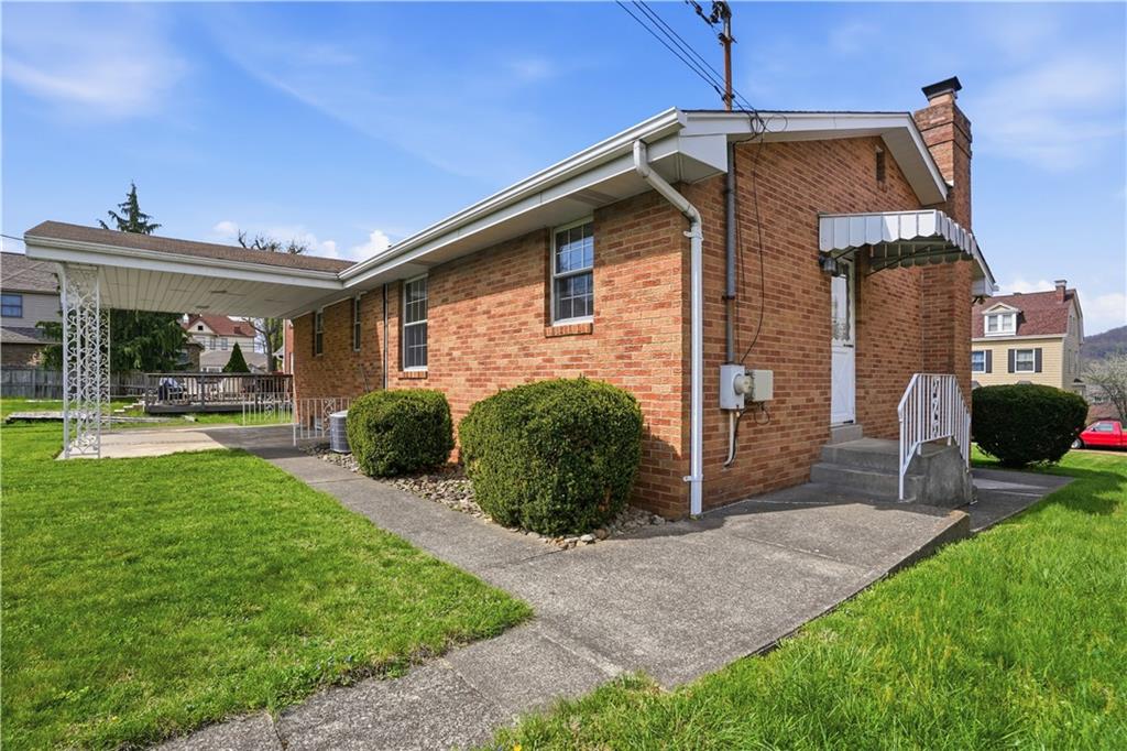 1618 Ridge Avenue Coraopolis, PA 15108 - Photo 28 of 30