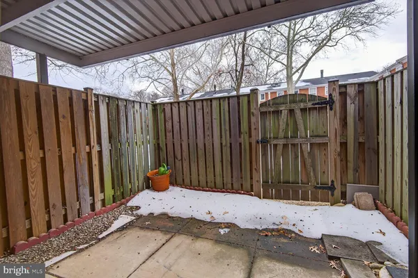 $400,000 | 2800 South Wakefield Street, Unit A, Arlington, VA 22206