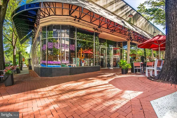 $400,000 | 2800 South Wakefield Street, Unit A, Arlington, VA 22206