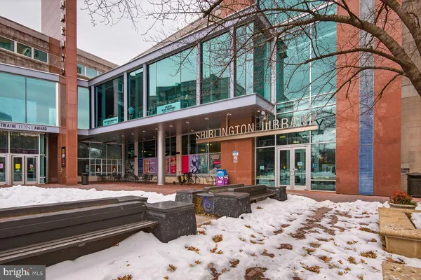 $400,000 | 2800 South Wakefield Street, Unit A, Arlington, VA 22206