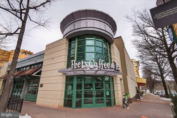 $400,000 | 2800 South Wakefield Street, Unit A, Arlington, VA 22206