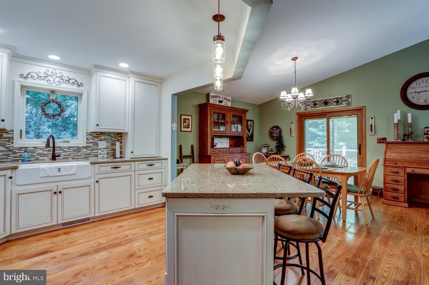 431 Vinemont Road Reading, PA 19608 - Photo 16 of 70