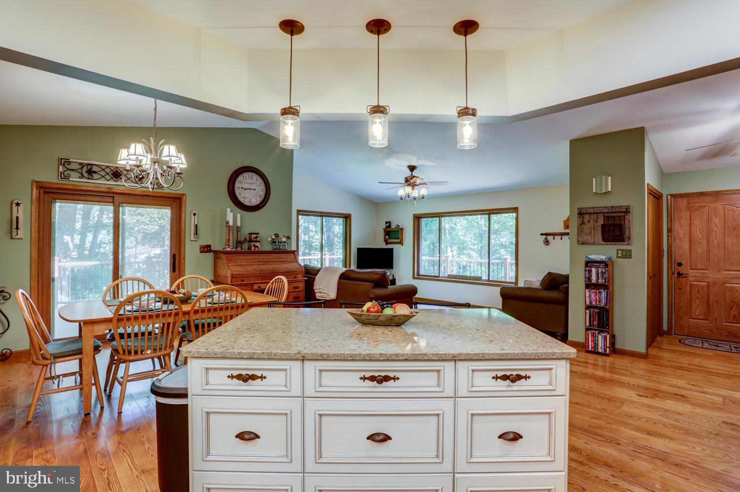 431 Vinemont Road Reading, PA 19608 - Photo 17 of 70
