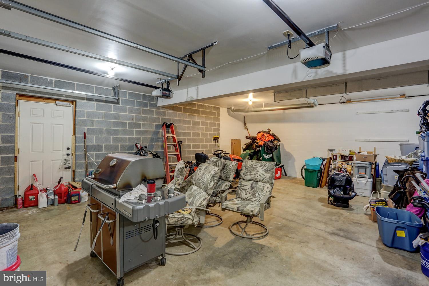 431 Vinemont Road Reading, PA 19608 - Photo 53 of 70 2-Car Garage