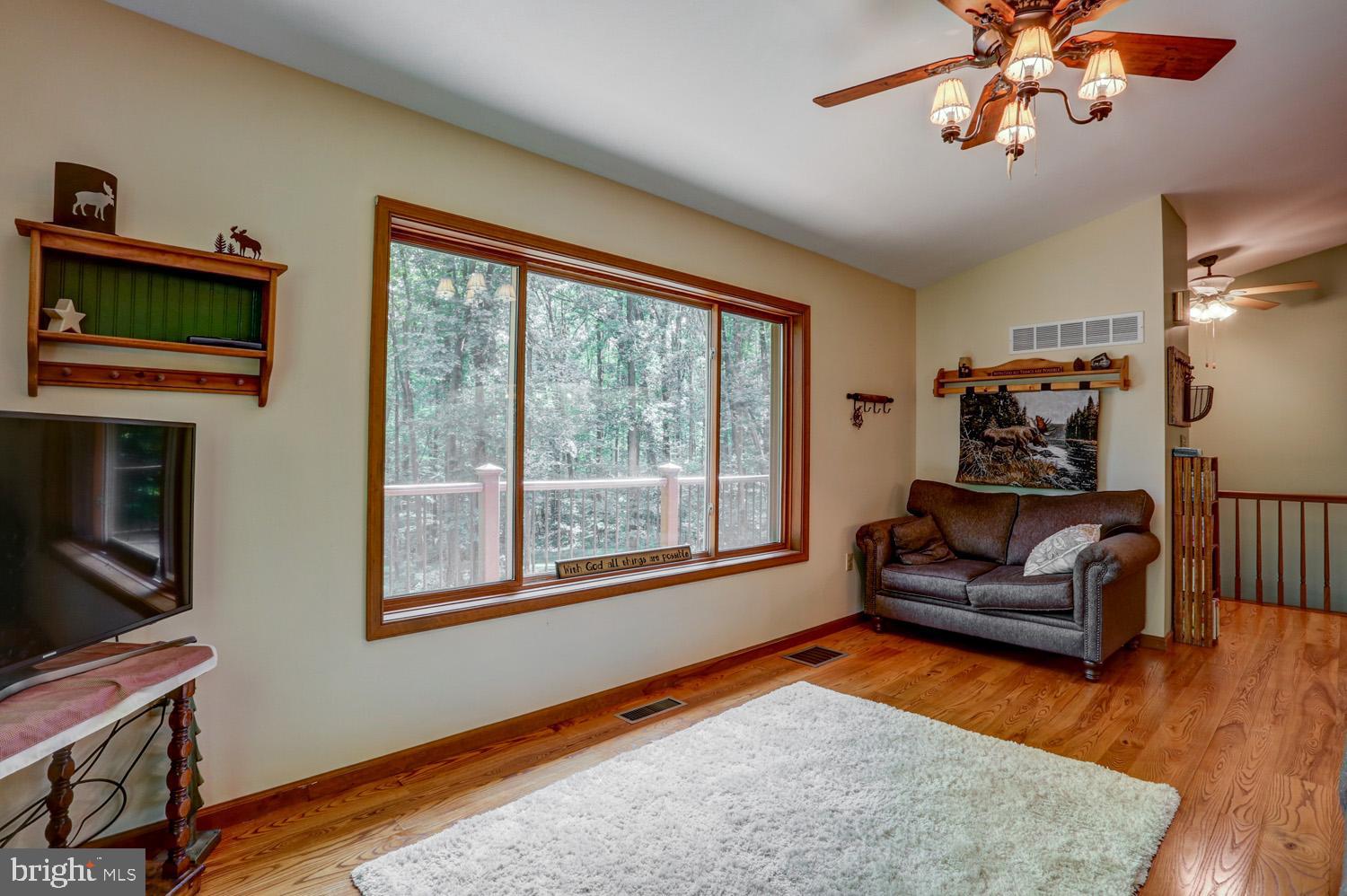 431 Vinemont Road Reading, PA 19608 - Photo 7 of 70