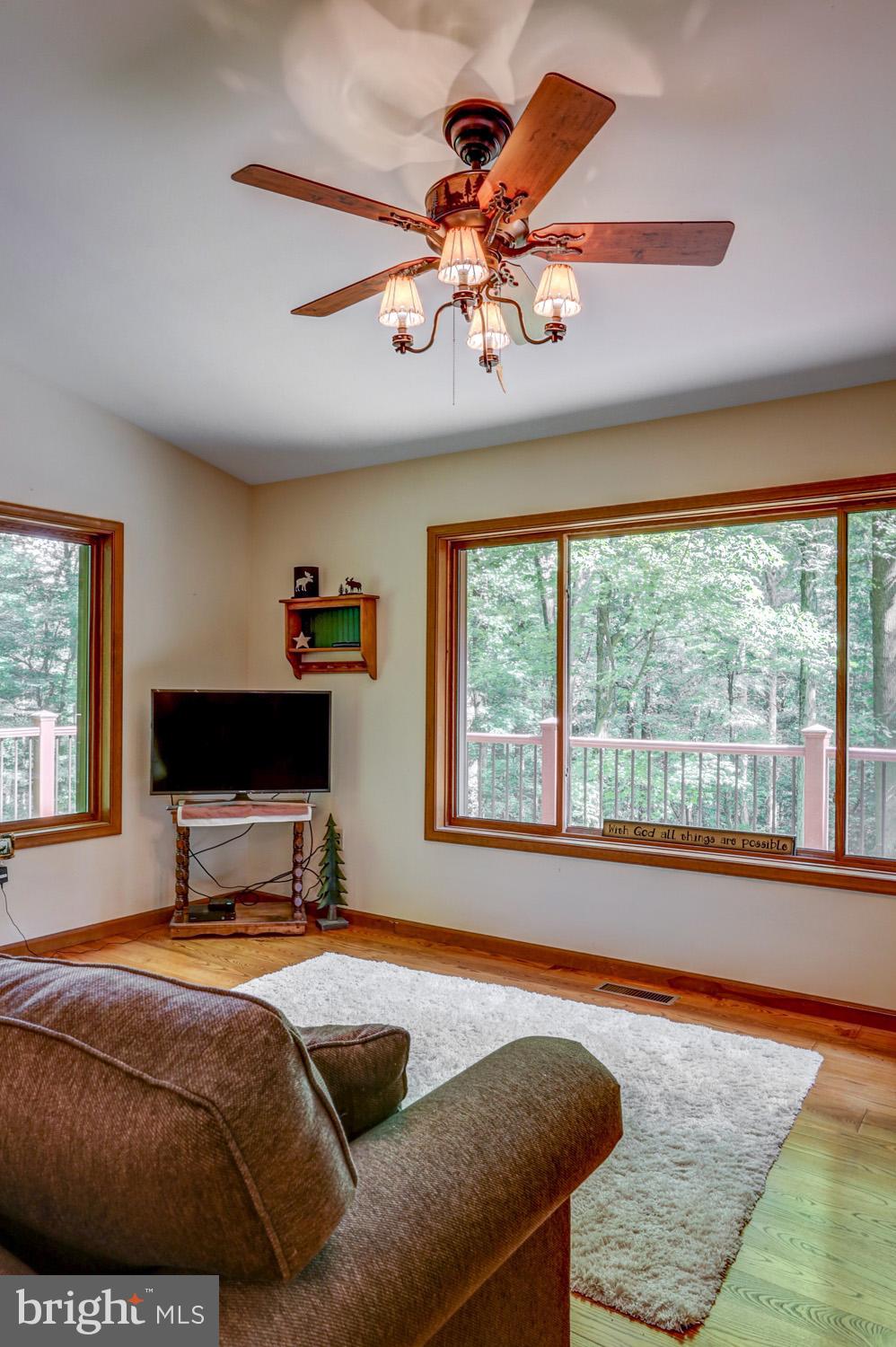 431 Vinemont Road Reading, PA 19608 - Photo 10 of 70