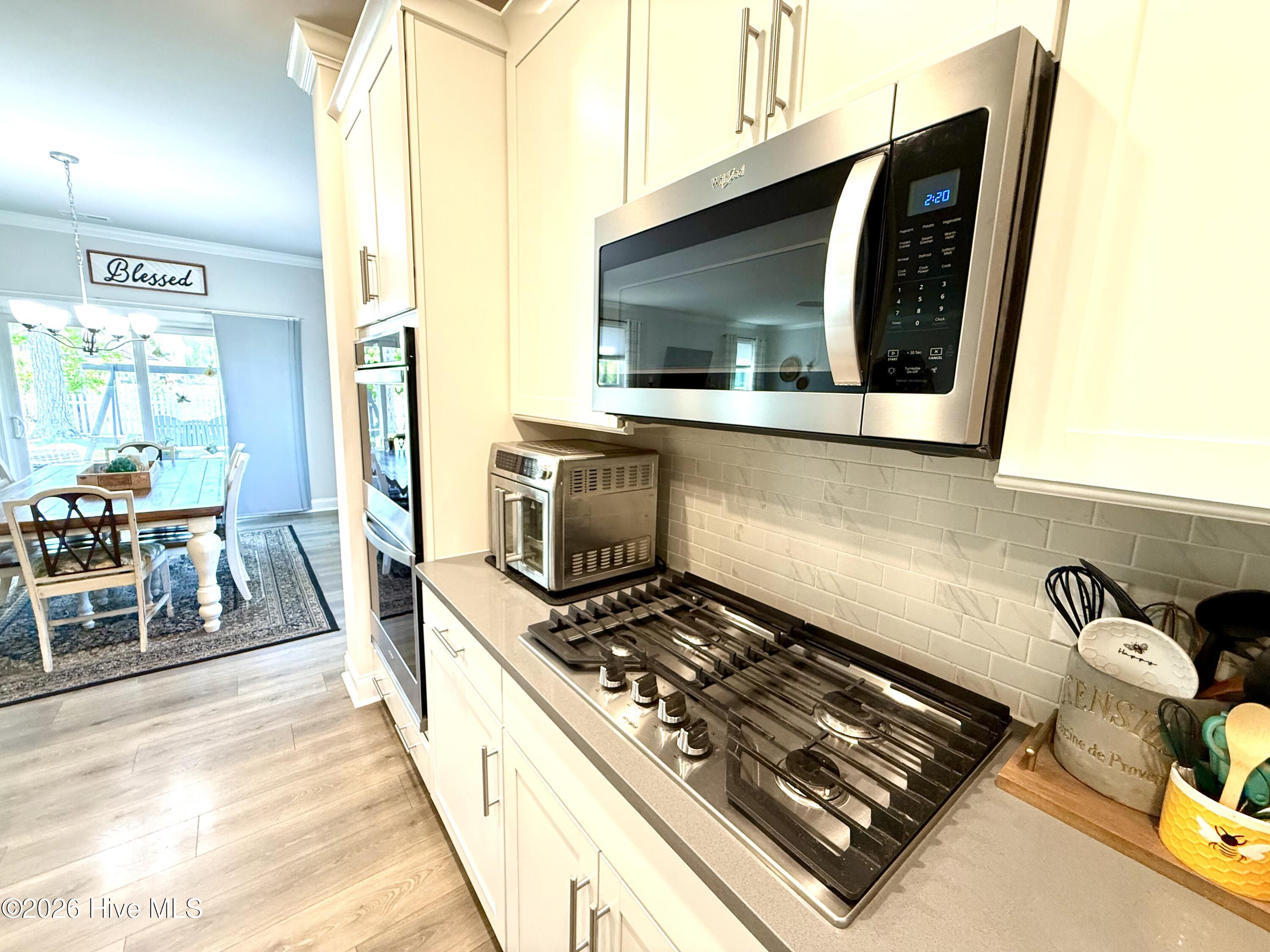 5010 Spring Green Pass New Bern, NC 28562 - Photo 12 of 61 gas stove top