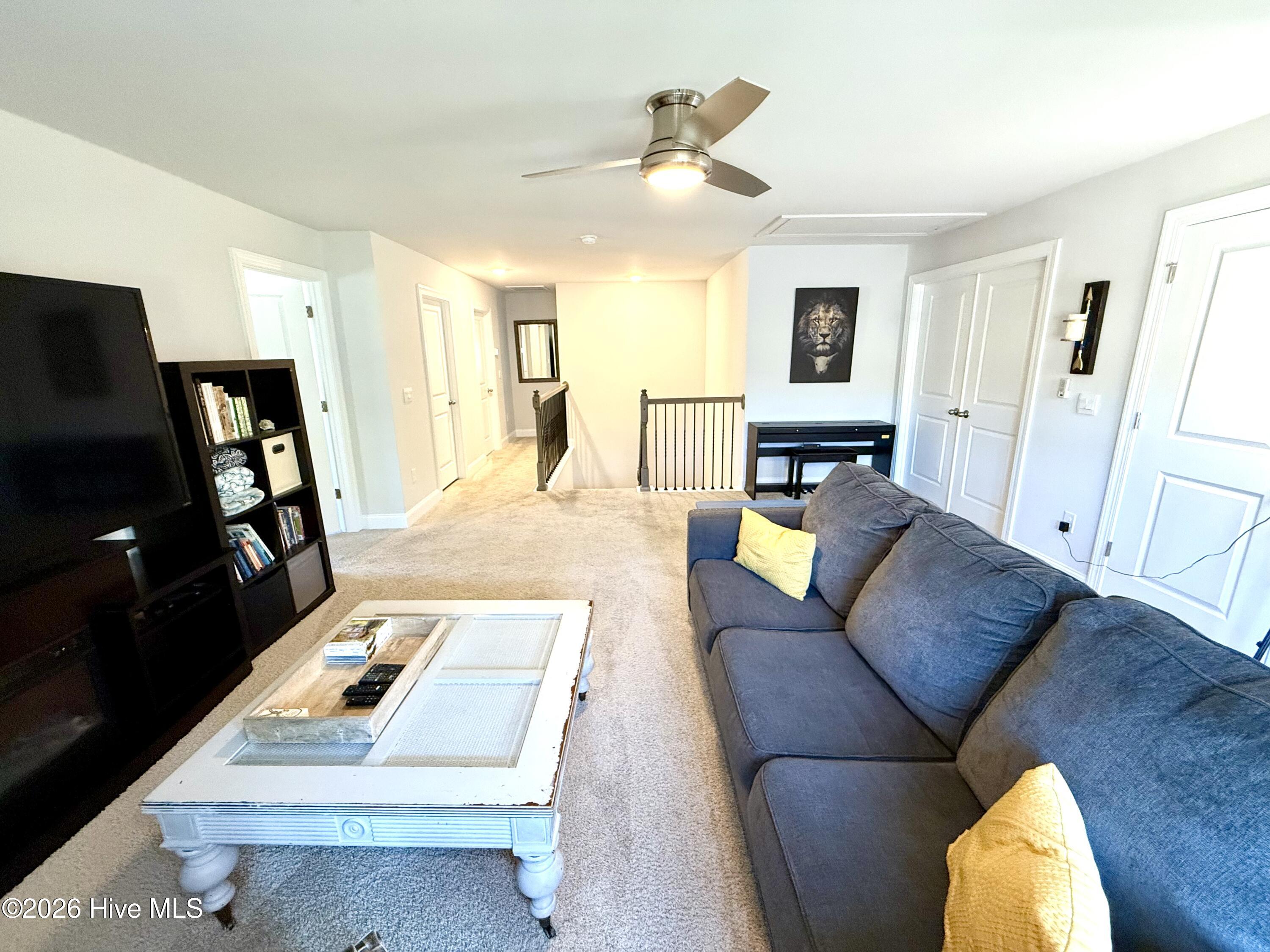 5010 Spring Green Pass New Bern, NC 28562 - Photo 24 of 61 2nd floor family room
