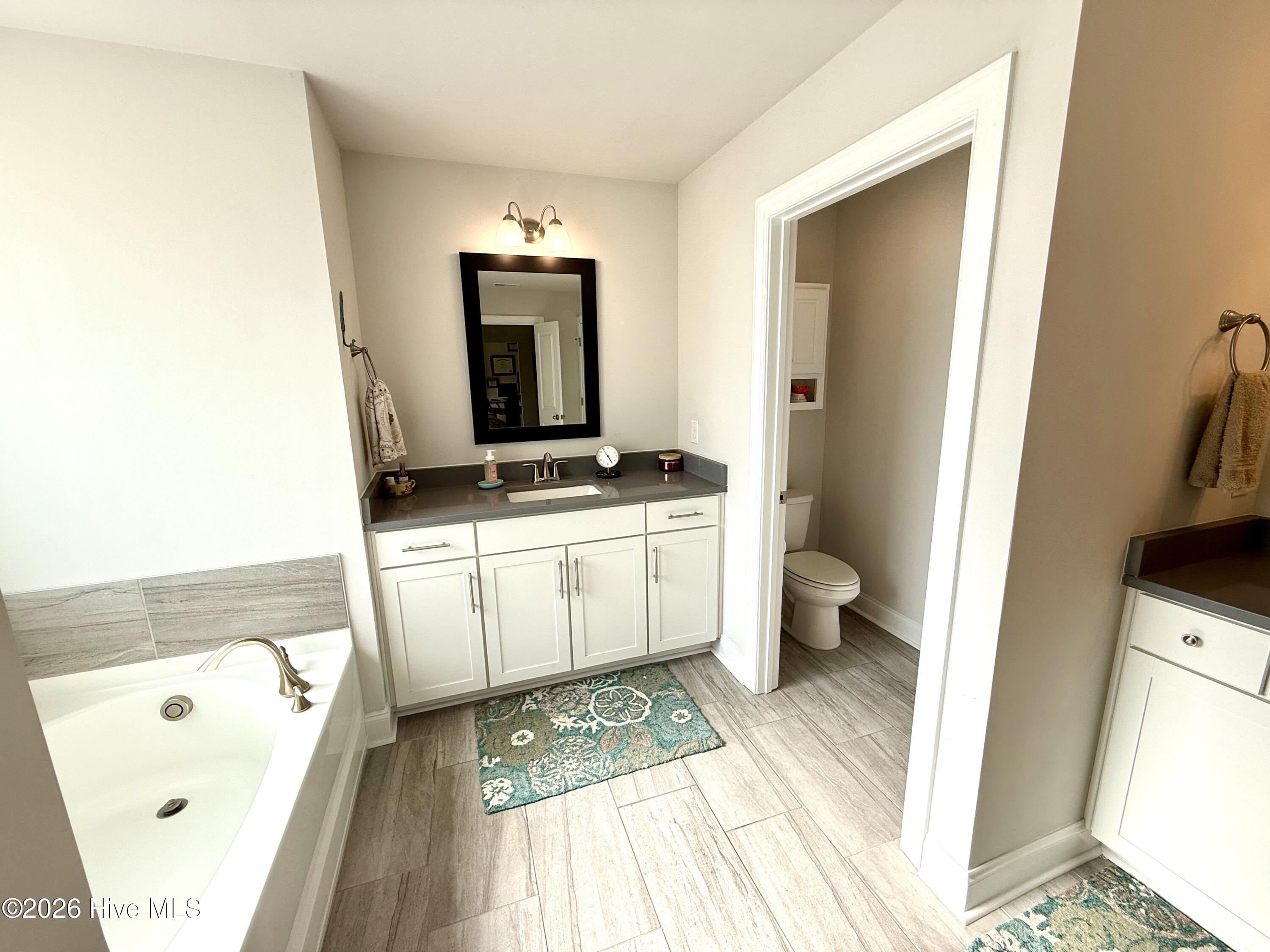 5010 Spring Green Pass New Bern, NC 28562 - Photo 44 of 61 Bath Rm 3