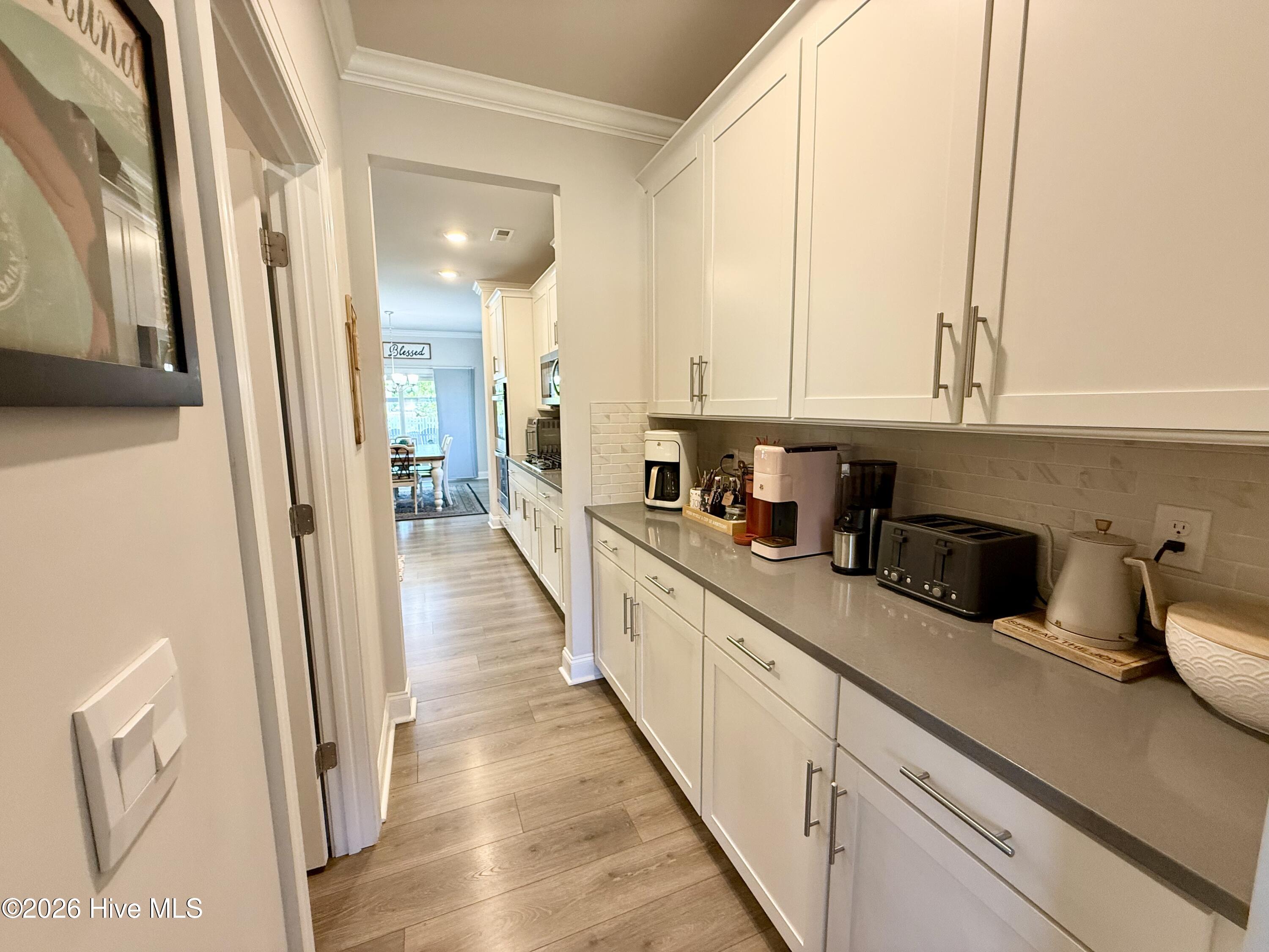 5010 Spring Green Pass New Bern, NC 28562 - Photo 6 of 61 Butler Pantry