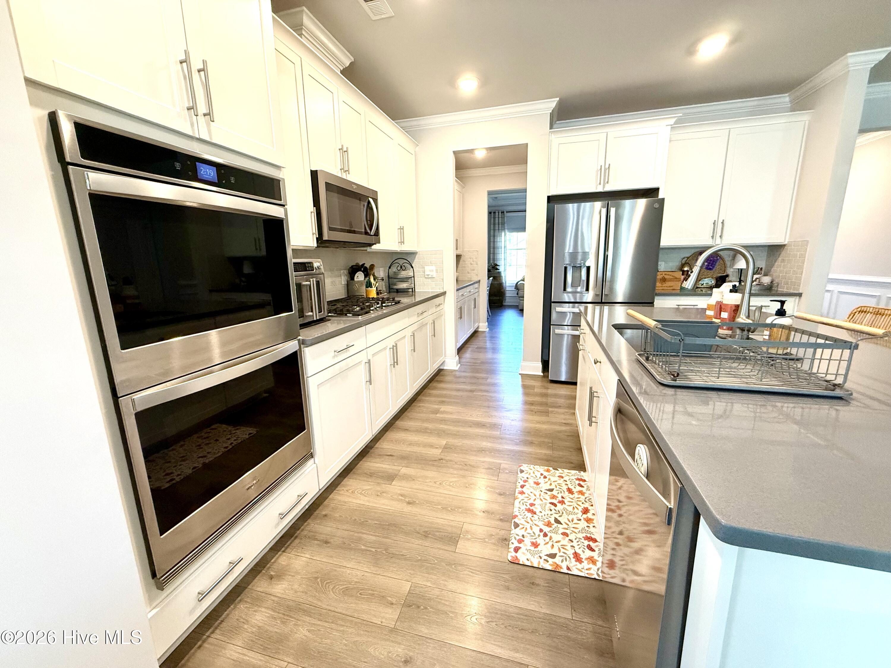 5010 Spring Green Pass New Bern, NC 28562 - Photo 10 of 61 double oven