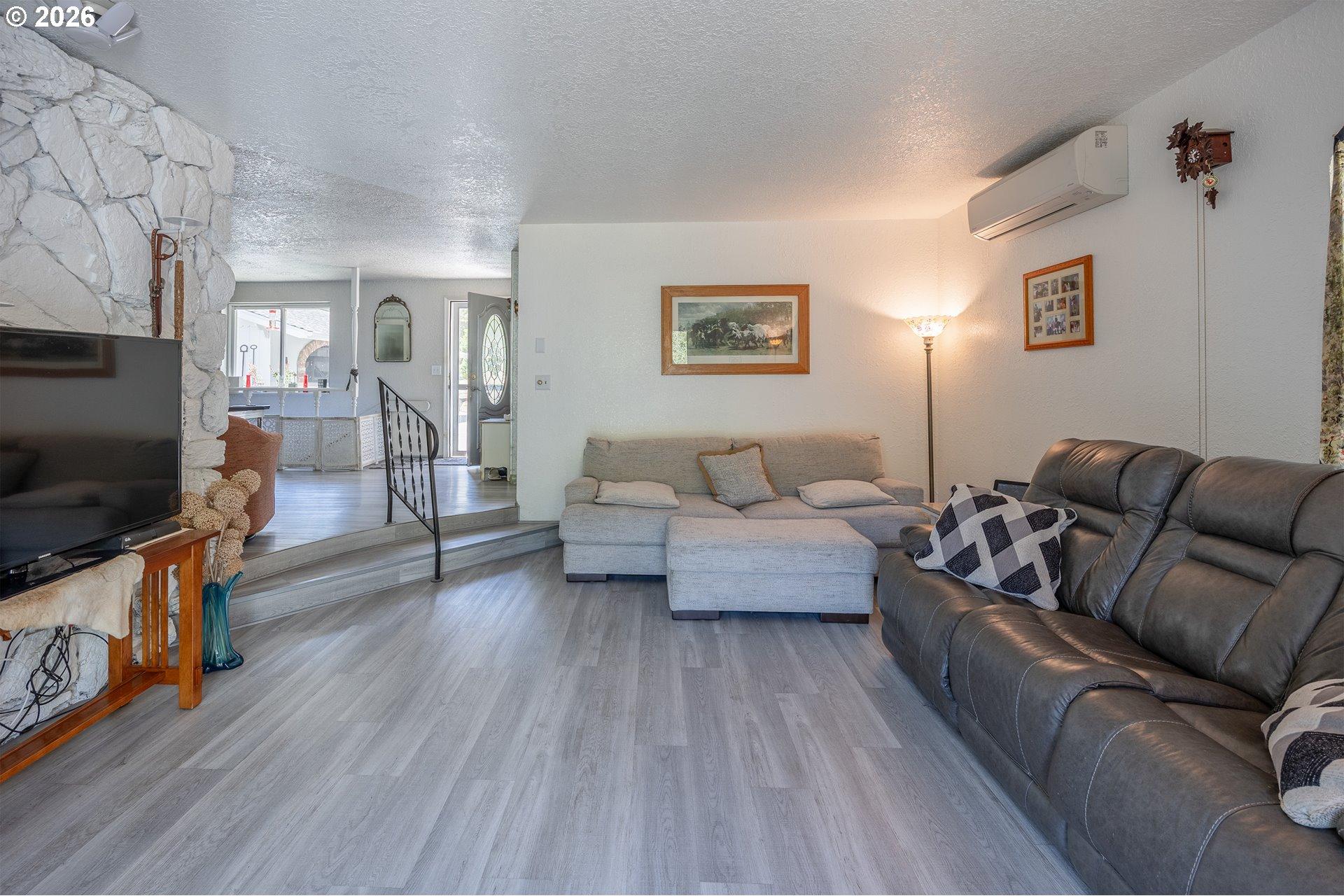 604 Woodruff Road Roseburg, OR 97471 - Photo 13 of 48 Gallery Image 13