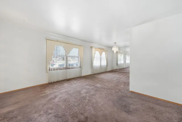 $300,000 | 18941 Cypress Avenue, Country Club Hills, IL 60478