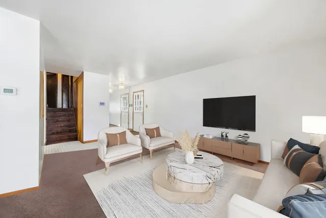 $300,000 | 18941 Cypress Avenue, Country Club Hills, IL 60478