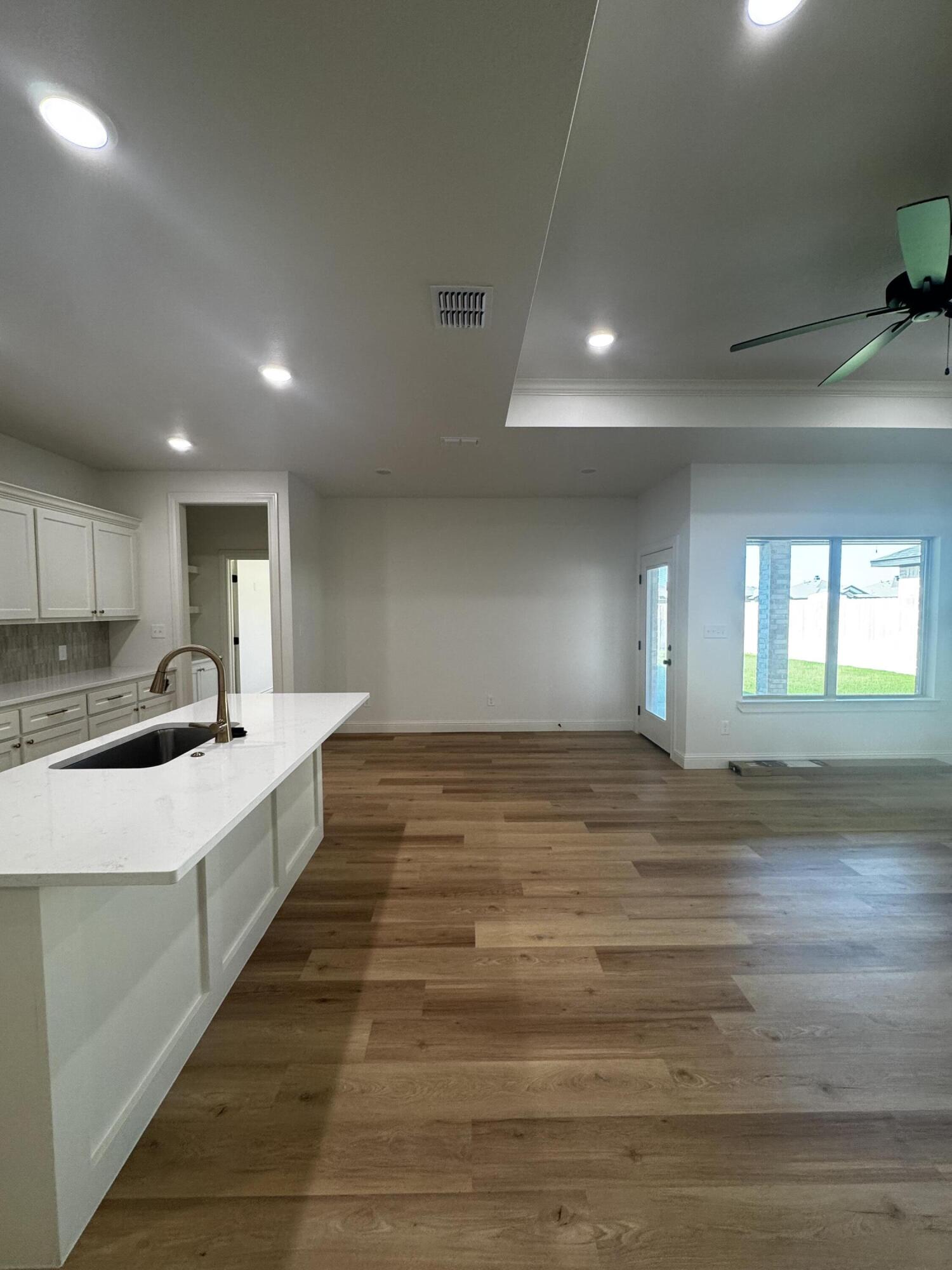 6917 14th Street Lubbock, TX 79416 - Photo 6 of 25 IMG_3834
