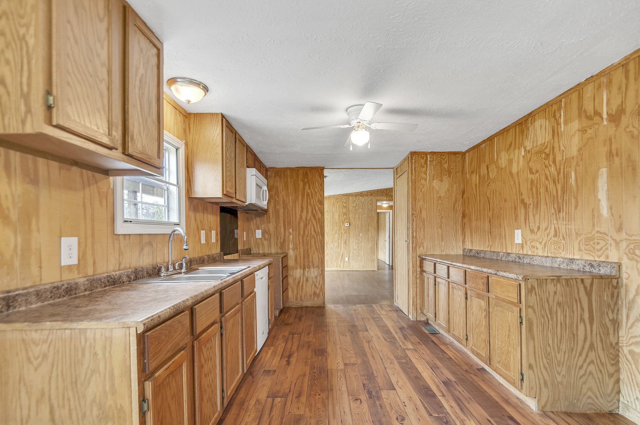 6146 Primm Springs Road Lyles, TN 37098 - Photo 10 of 18 Kitchen