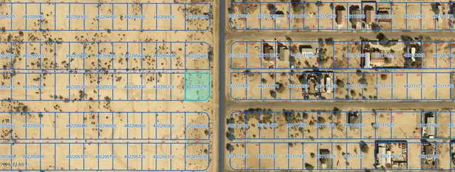 a black and white photo of a street