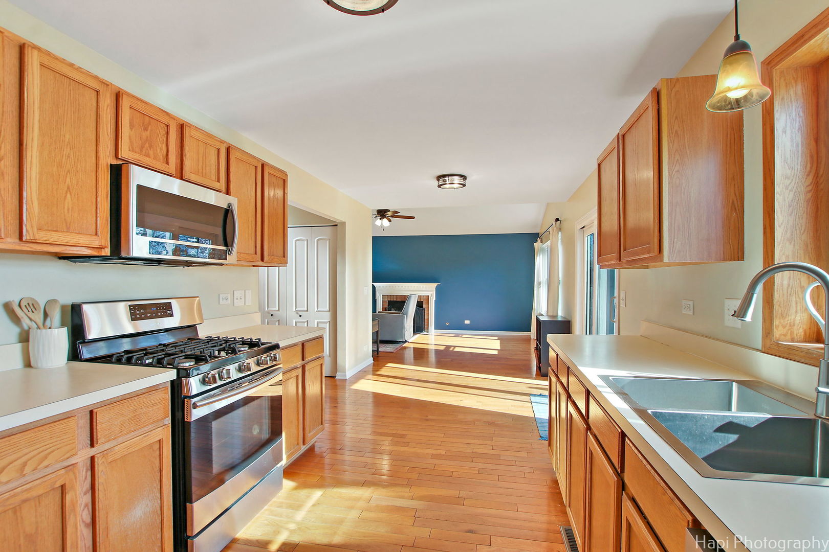 657 Indian Trail Road Antioch, IL 60002 - Photo 8 of 26 Gallery Image 8