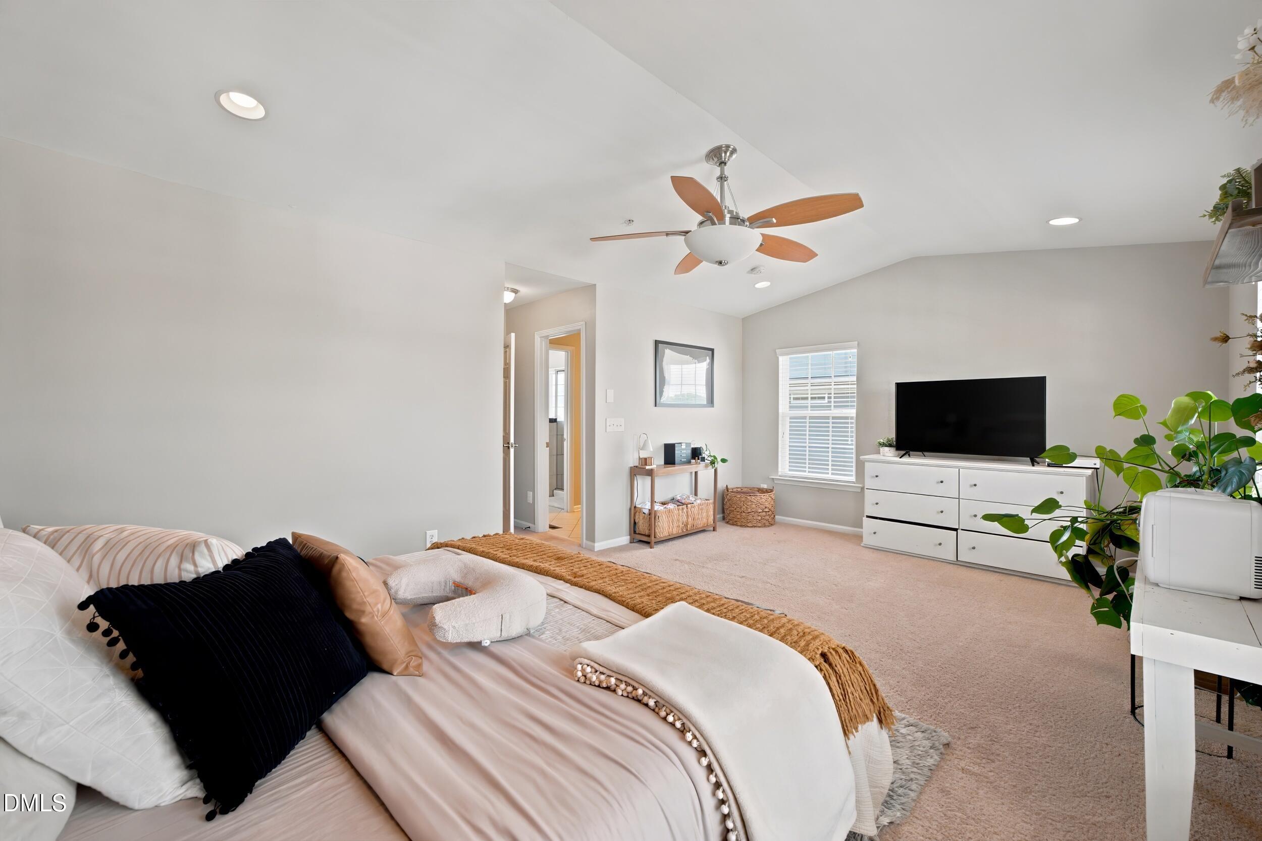 1121 Consortium Drive, Unit 115 Raleigh, NC 27603 - Photo 19 of 22 19 -1121 consortium dr, interior, primar