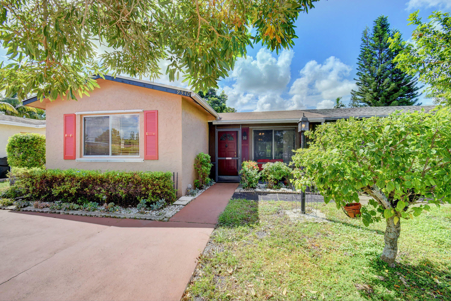 9540 Southwest 2nd Road Boca Raton, FL 33428 - Photo 2 of 30 9540 SW 2nd Rd (2)