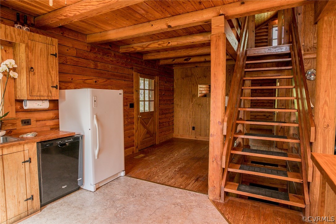 2887 Sandy Hook Road Sandy Hook, VA 23153 - Photo 11 of 37 Gallery Image 11