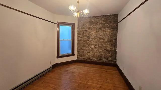 $950 | 522 West National Avenue, Unit 202, Milwaukee, WI 53204