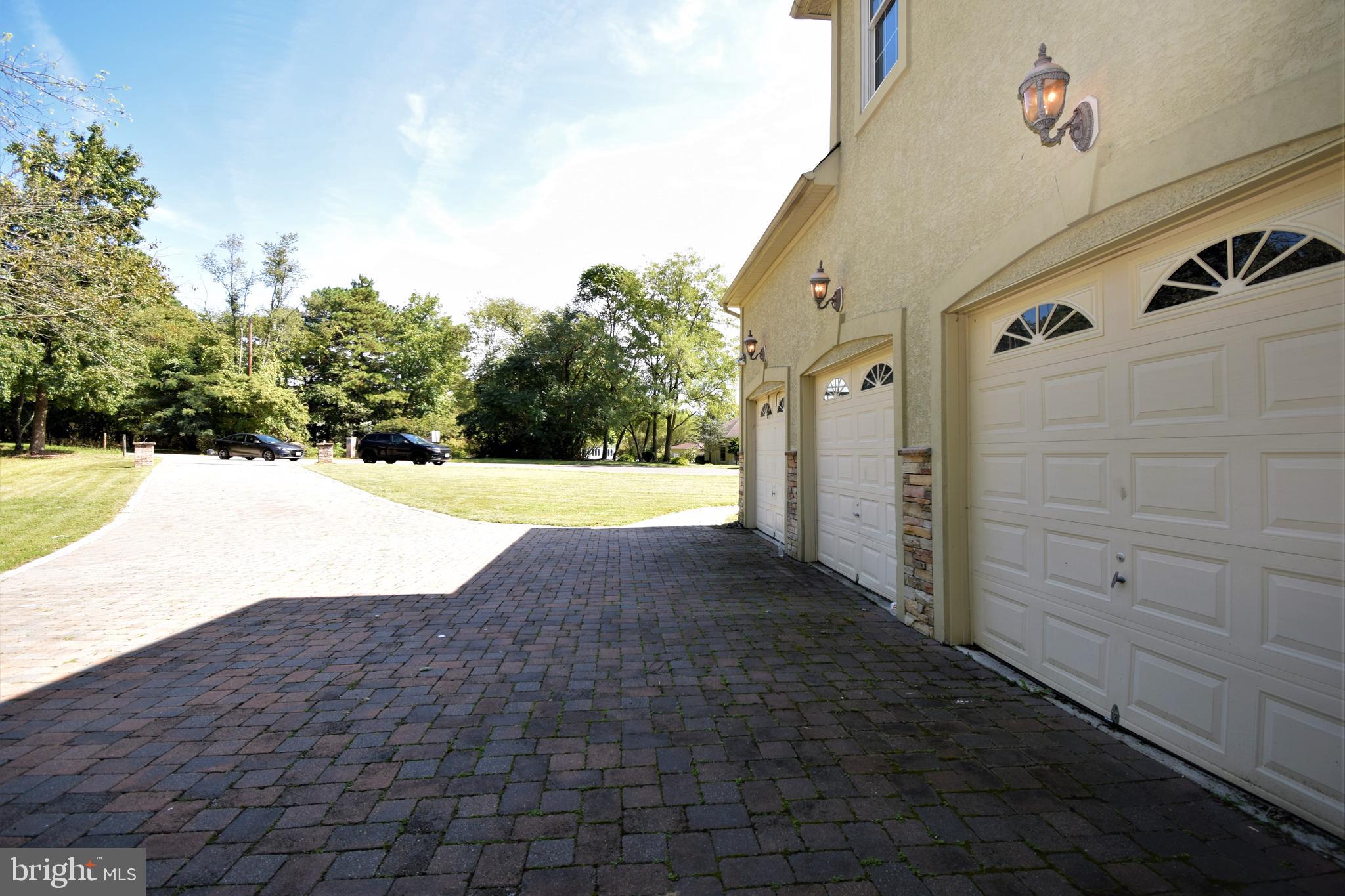 236 Egg Harbor Road Sewell, NJ 08080 - Photo 3 of 40