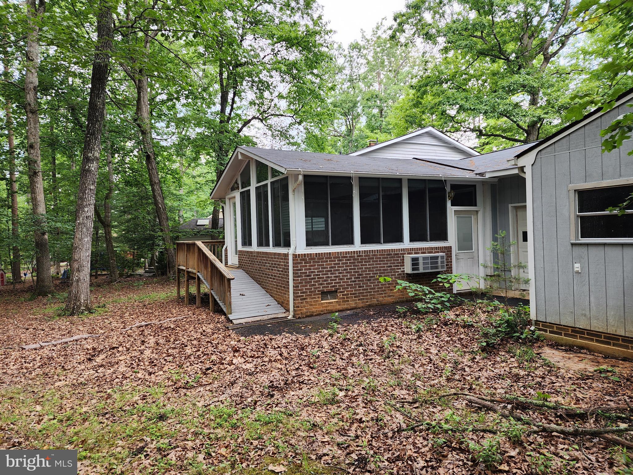304 Gold Valley Road Locust Grove, VA 22508 - Photo 4 of 31 Gallery Image 4