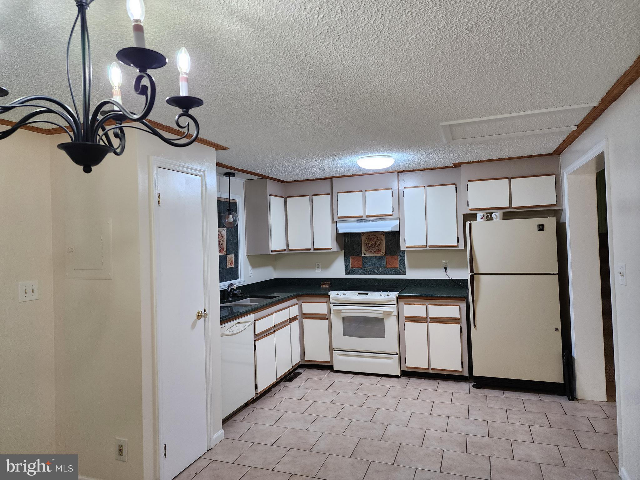 304 Gold Valley Road Locust Grove, VA 22508 - Photo 6 of 31 Gallery Image 6