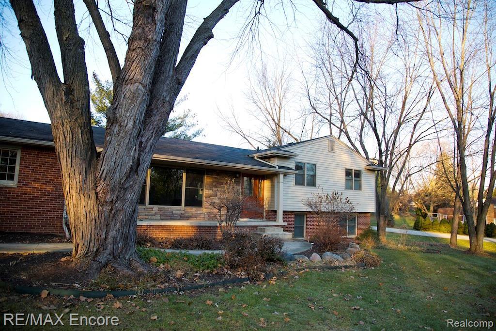 2810 Hillendale Drive Rochester Hills, MI 48309 - Photo 2 of 38