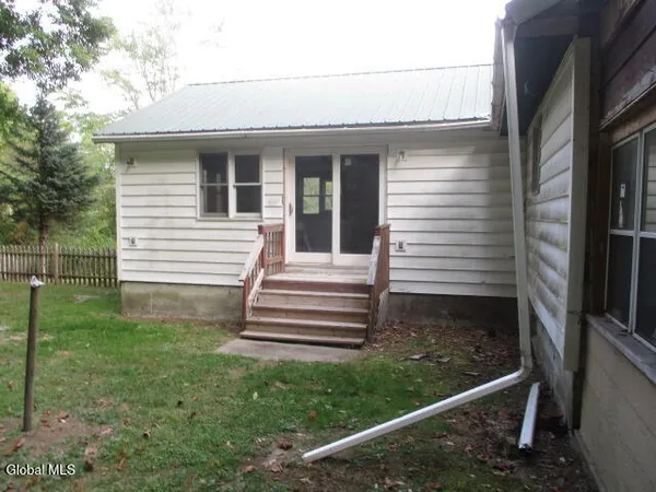 $94,900 | 241 Stony Creek Road, Hadley, NY 12835