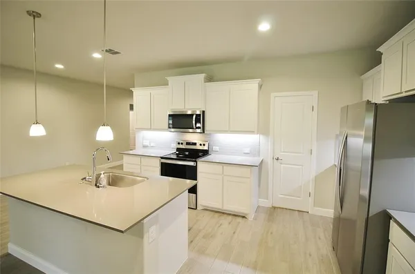 $2,950 | 1449 Bennett Drive, Burleson, TX 76028