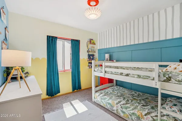 a view of utility room