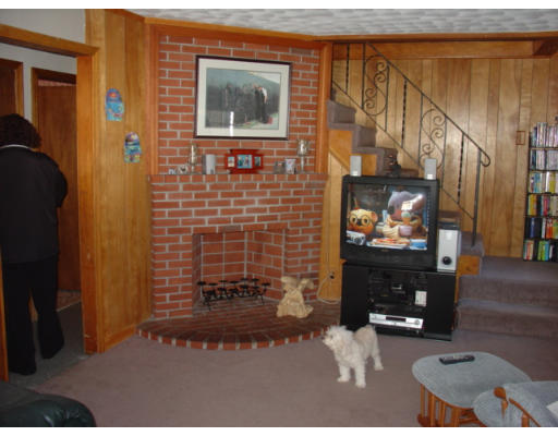 25 Wellesley Road Stoughton, MA 02072 - Photo 3 of 3 Gallery Image 3