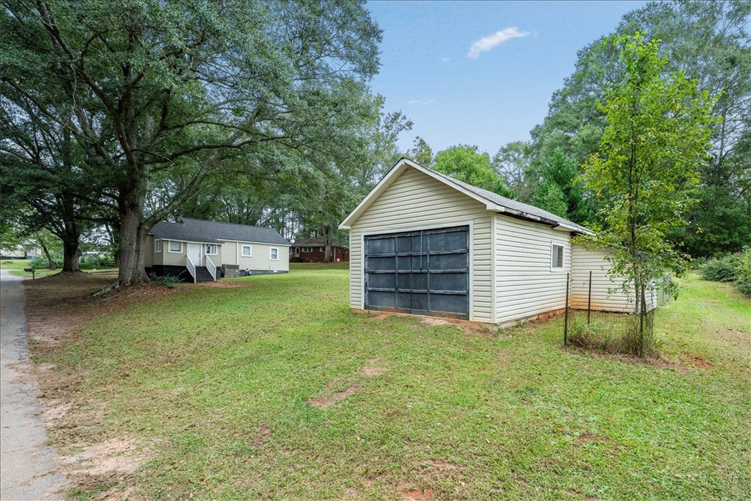 115 Tillman Street Liberty, SC 29657 - Photo 33 of 34