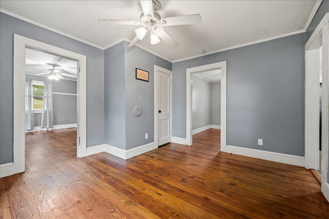 115 Tillman Street Liberty, SC 29657 - Photo 9 of 34