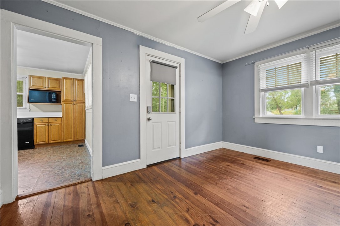 115 Tillman Street Liberty, SC 29657 - Photo 10 of 34