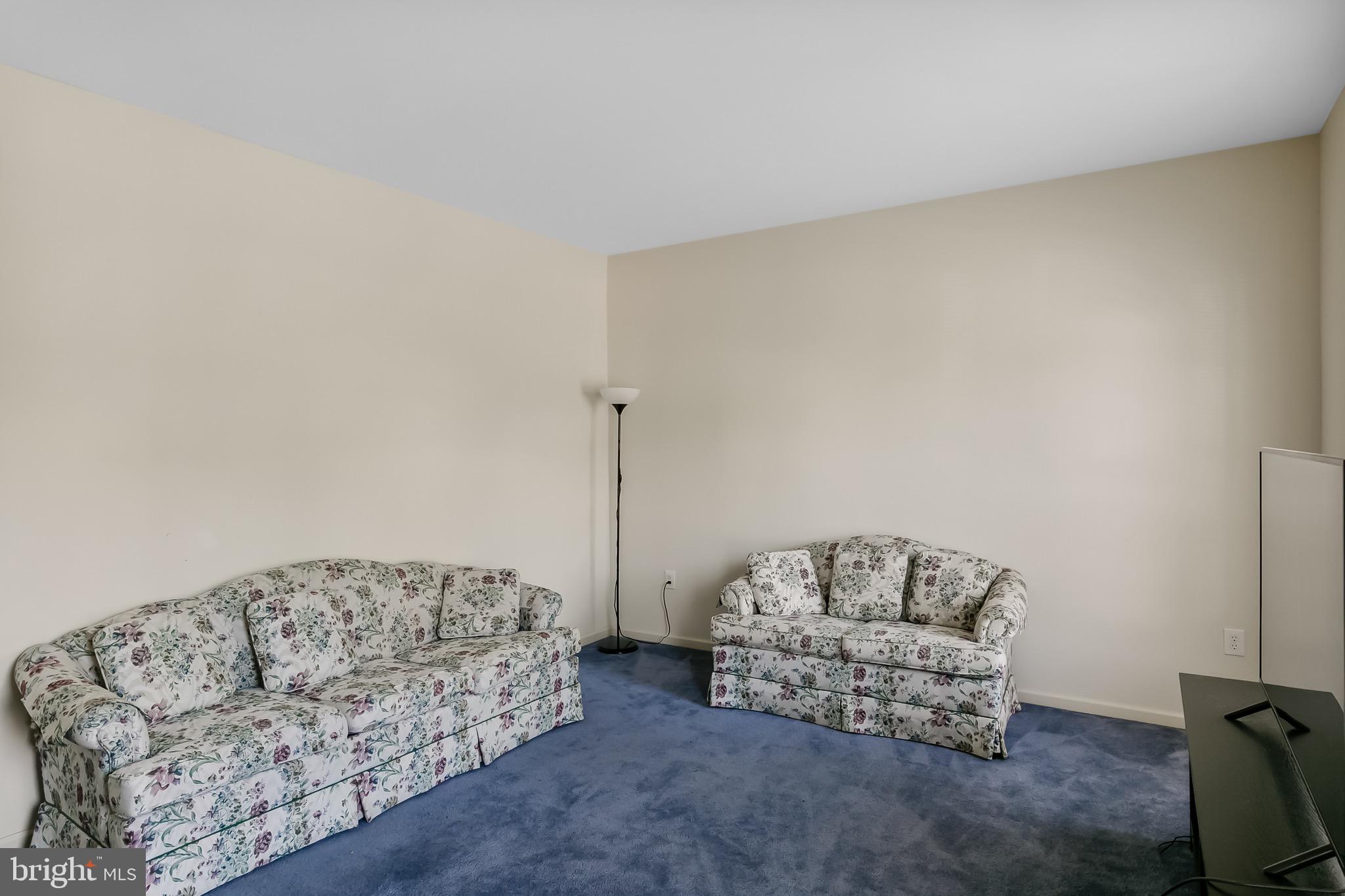 174 Quiet Road Sicklerville, NJ 08081 - Photo 4 of 42