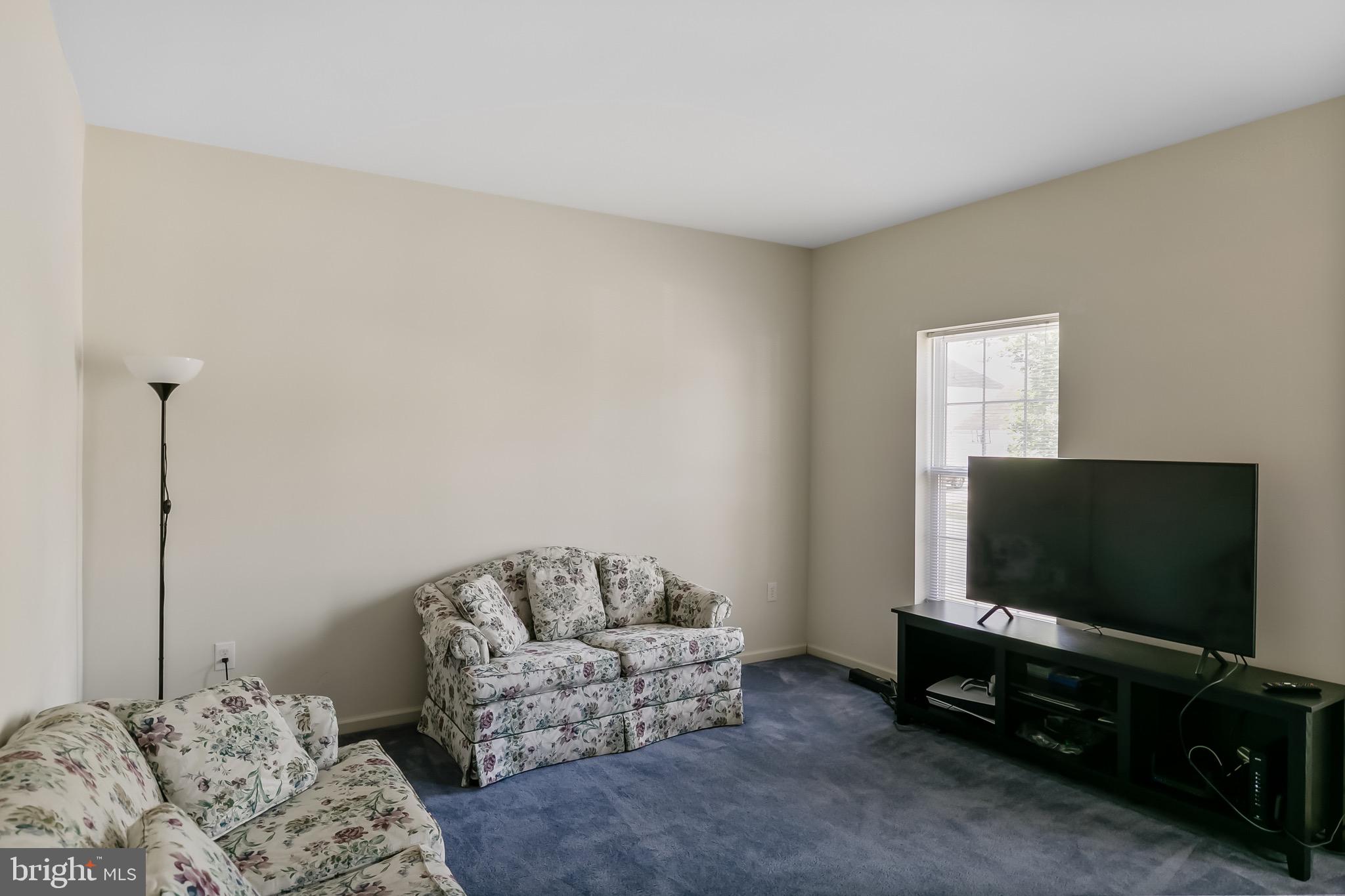 174 Quiet Road Sicklerville, NJ 08081 - Photo 5 of 42