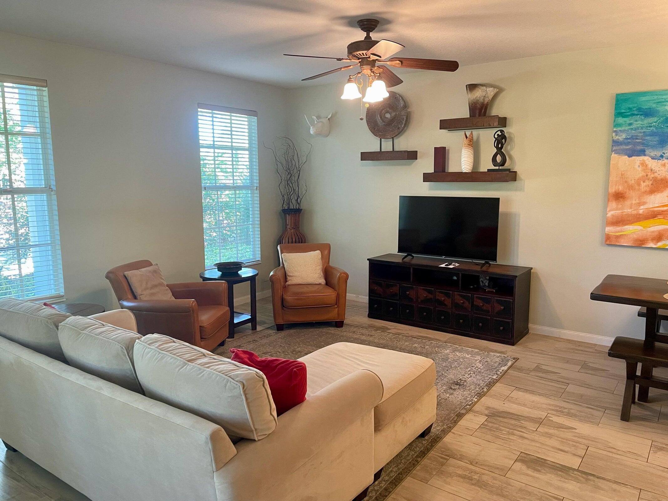 148 Ashley Court Jupiter, FL 33458 - Photo 4 of 19 20250419141404880682000000-o