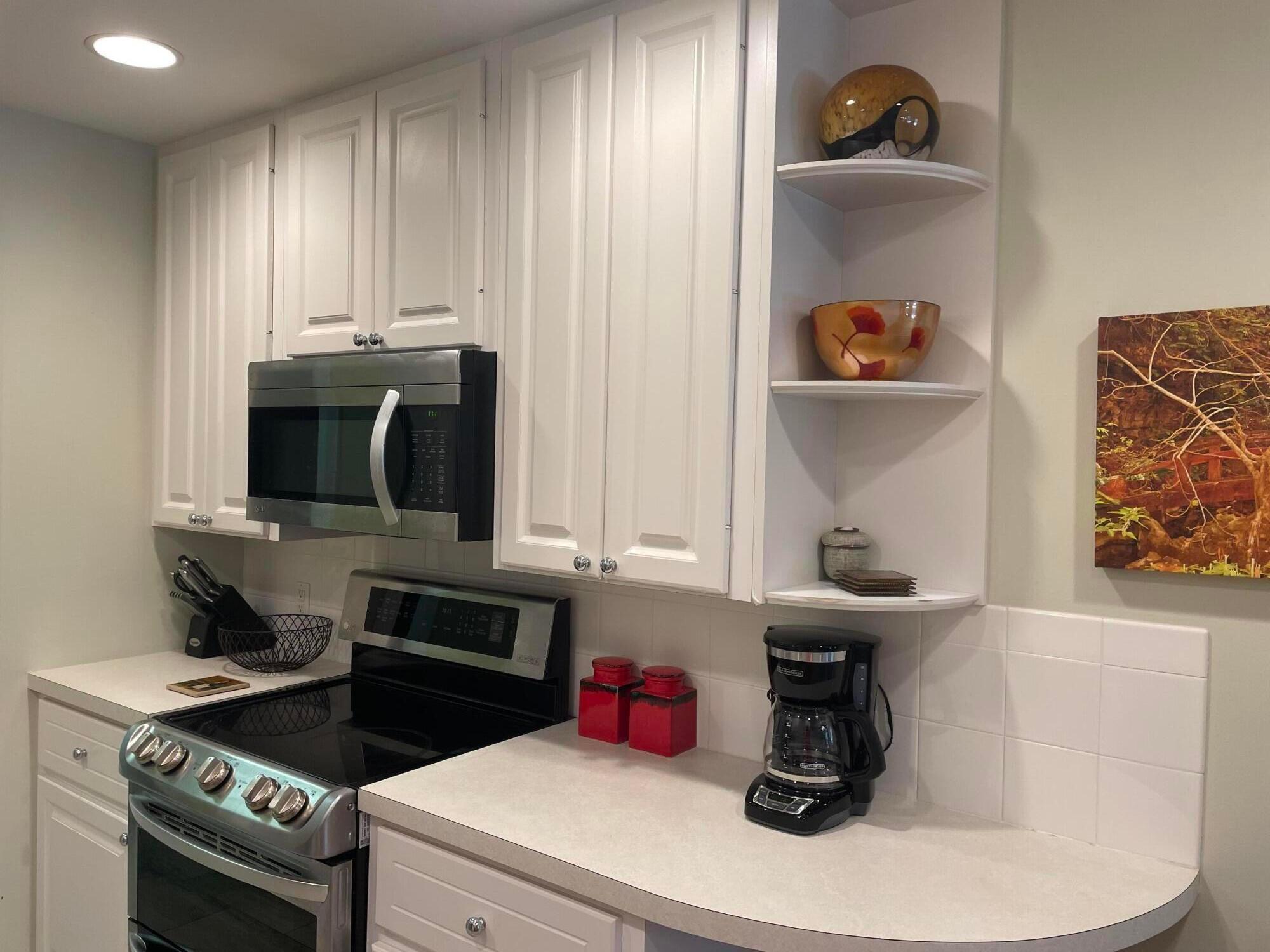 148 Ashley Court Jupiter, FL 33458 - Photo 8 of 19 20250419141405220895000000-o