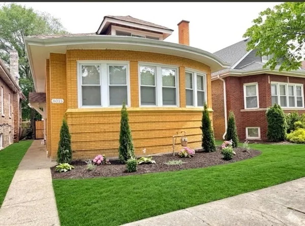 $419,900 | 8015 South Paxton Avenue, Chicago, IL 60617